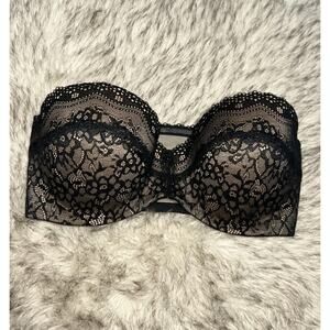b.temp'd Strapless bra 32DD Side hook-and-eye closure Black Lace